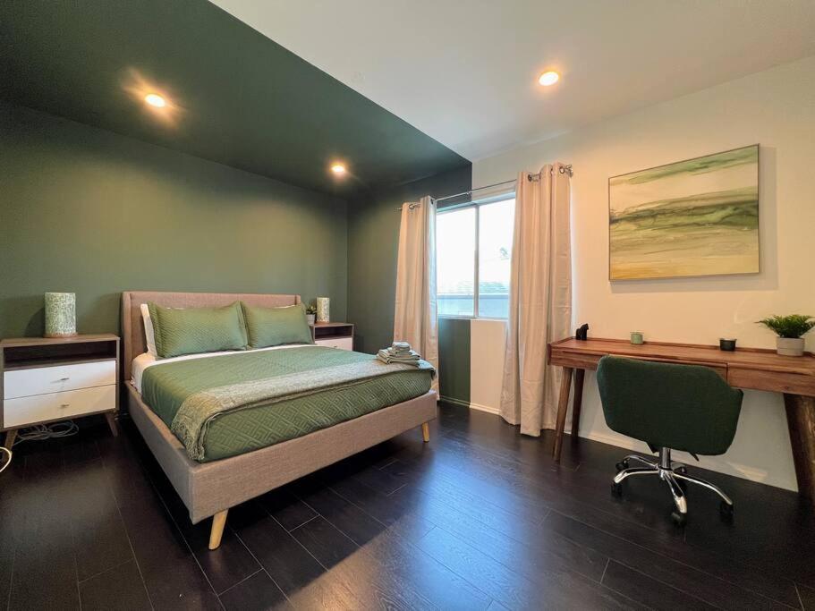 Hollywood Green Habitat Los Angeles Exterior photo